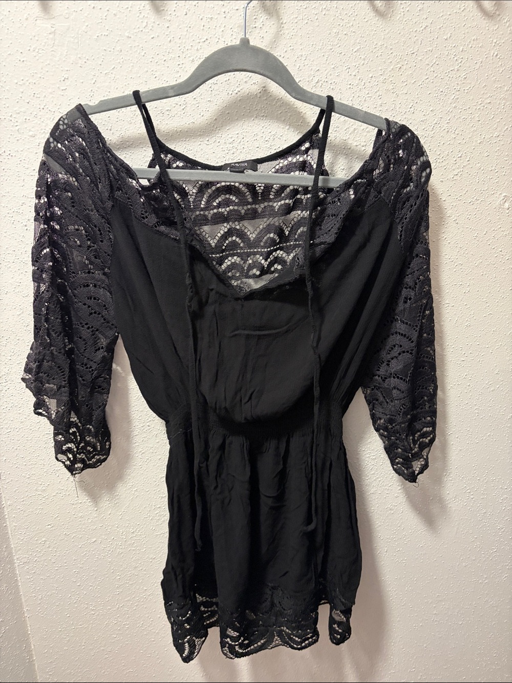 Black Lace Sleeve Coverup